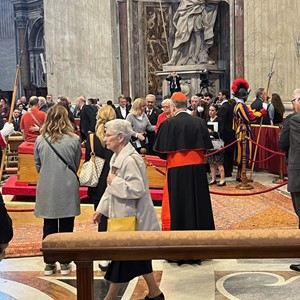 Kardinal Bozanić odao počast blagopokojnom papi Franji